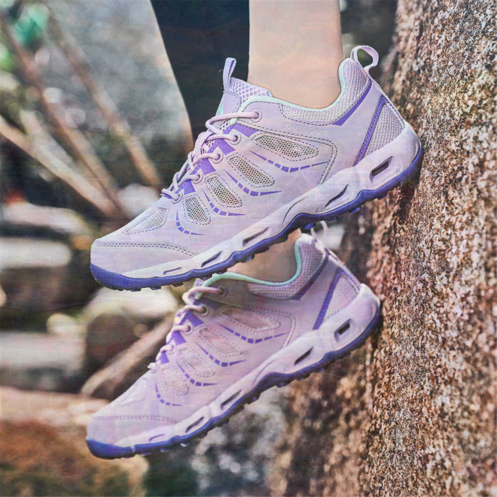 Sumer Round Tip Silver Sneaker - Streetwear Gym Brand 评论和价格